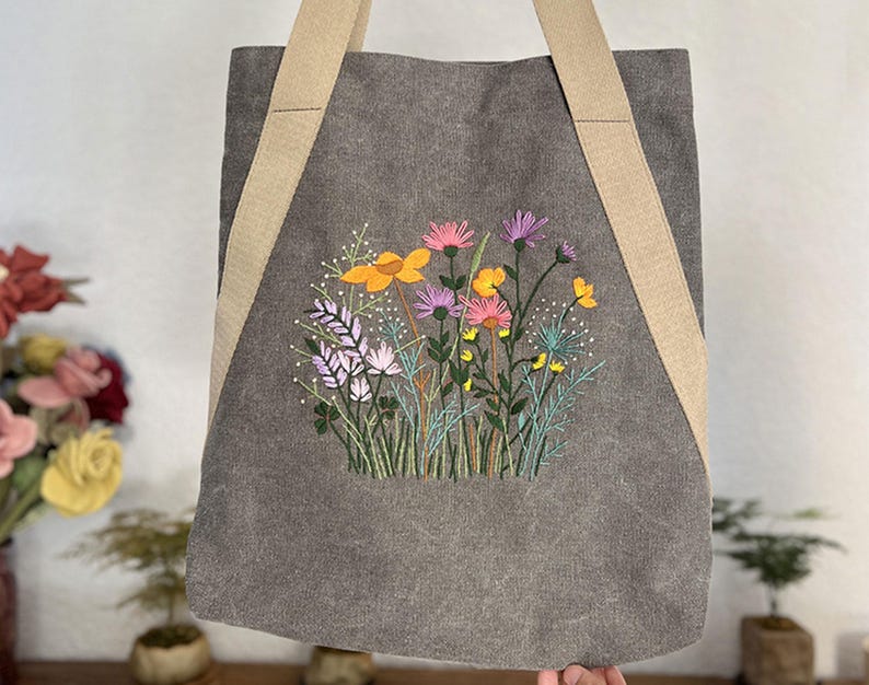 Flowers Tote Bag Embroidery Kit,Canvas Shoulder Bag Embroidery Kit for Beginners,Floral Canvas Tote Bag Kit,DIY Weekender Bag,Shopping Bag