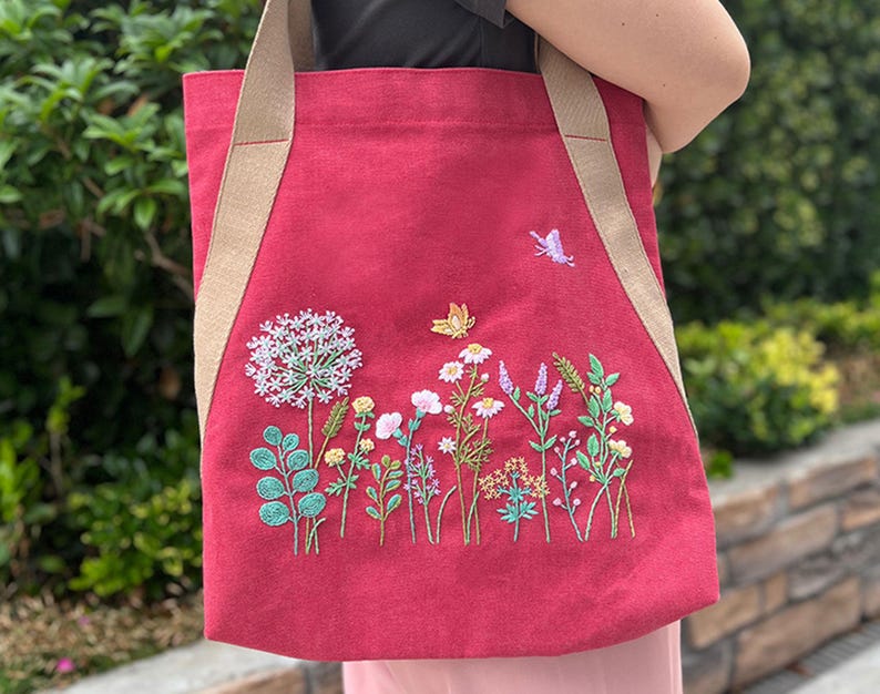 Flowers Tote Bag Embroidery Kit,Canvas Shoulder Bag Embroidery Kit for Beginners,Floral Canvas Tote Bag Kit,DIY Weekender Bag,Shopping Bag