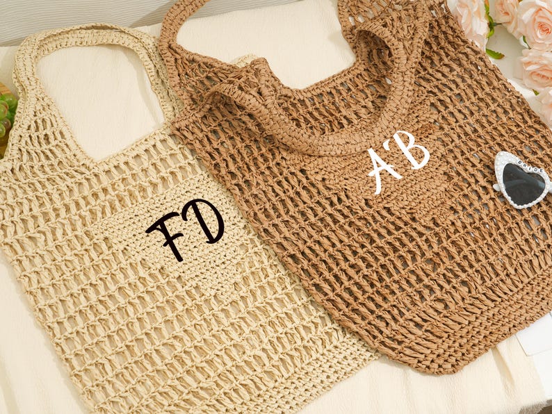 Personalized Beach Tote Bag, Custom initials handle bag,Beach straw bag, Girls travel tote bag,Raffia beach bag, Bachelorette party gift bag